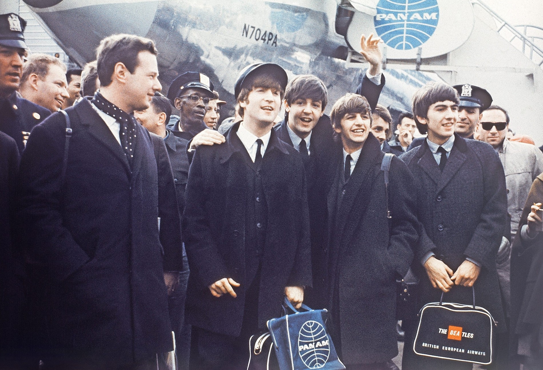 1964-01 die-beatles-und-der-mann-der.jpg